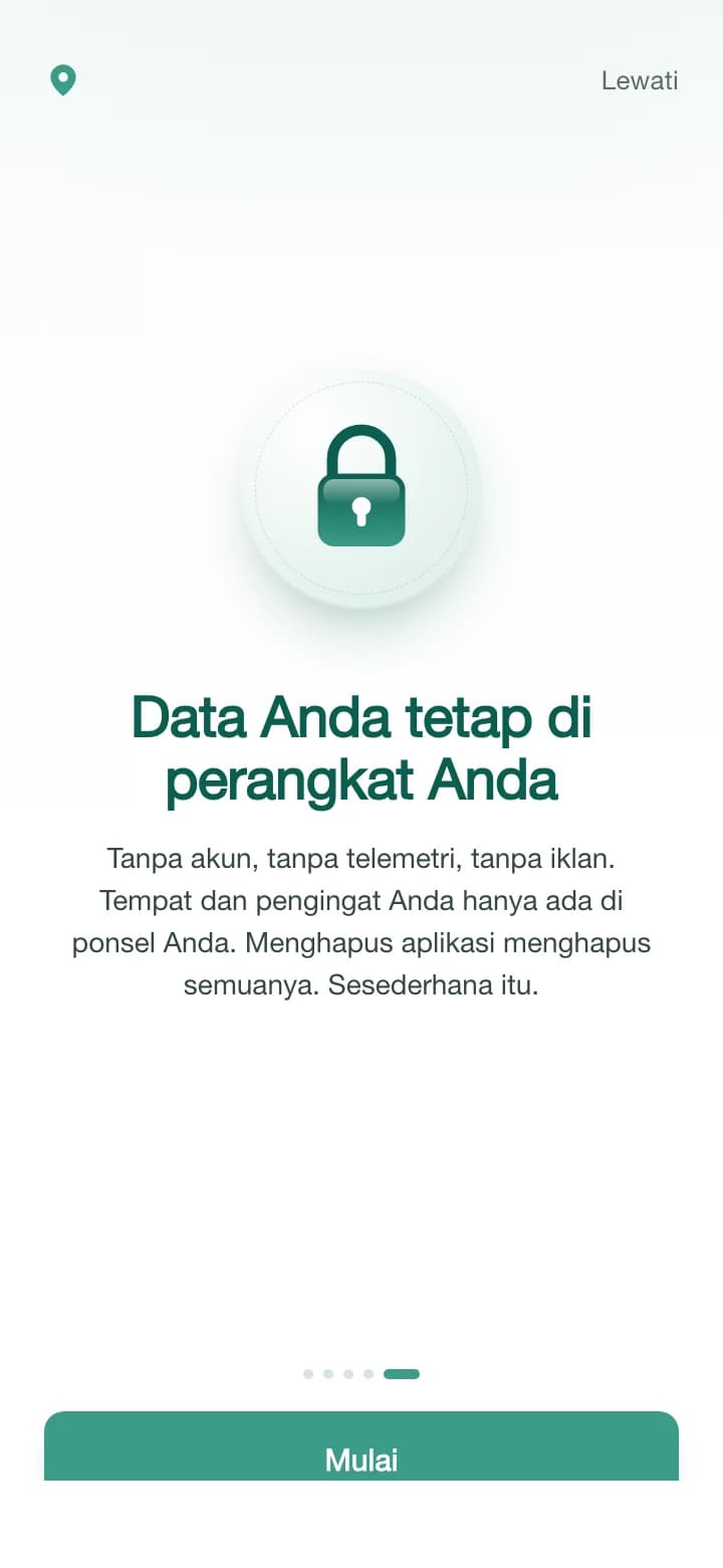 Layar privasi dengan kunci teal di tengah dan pesan "Data Anda tetap di perangkat Anda".